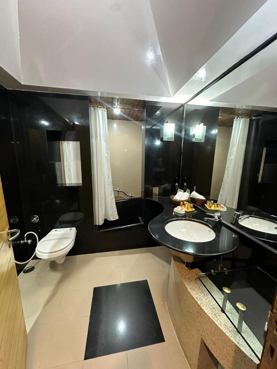 Manuallaya The Resort & Spa Manāli Dış mekan fotoğraf