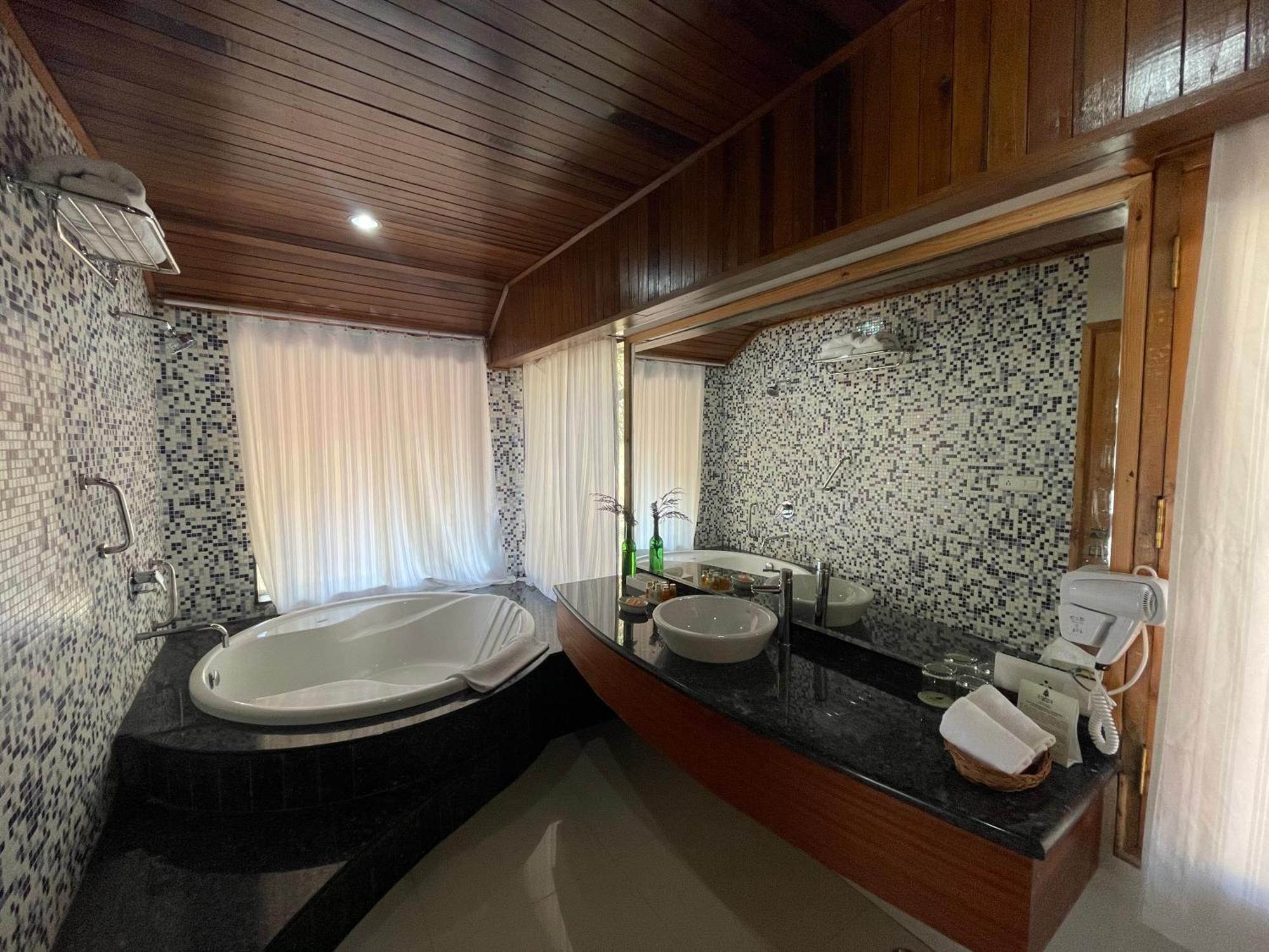 Manuallaya The Resort & Spa Manāli Dış mekan fotoğraf